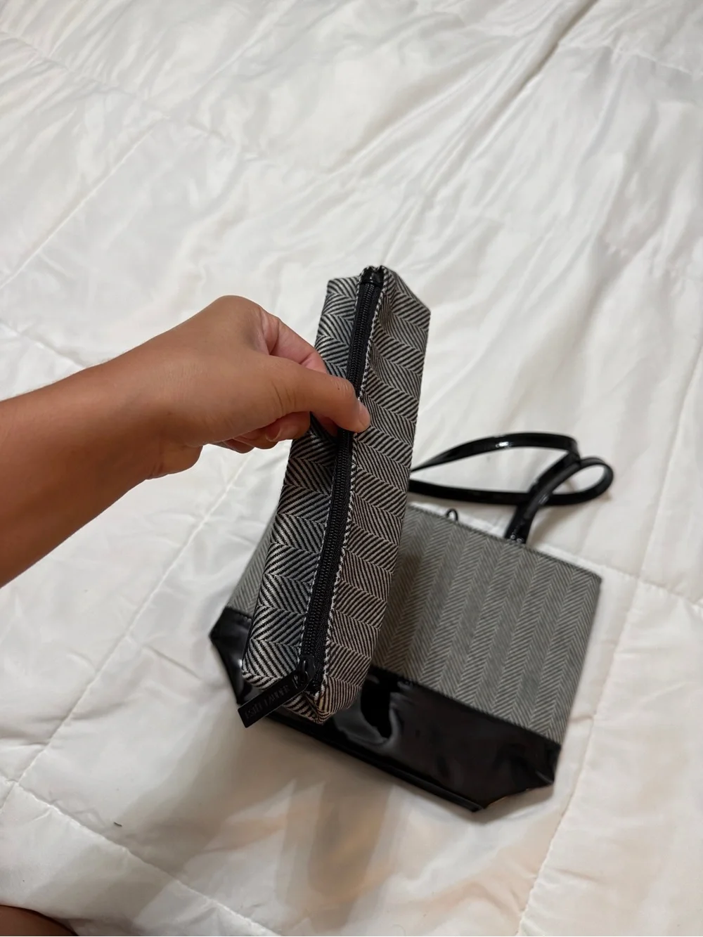 Estée Lauder Mini Black and White Cosmetic Tote with Patent Black Trim